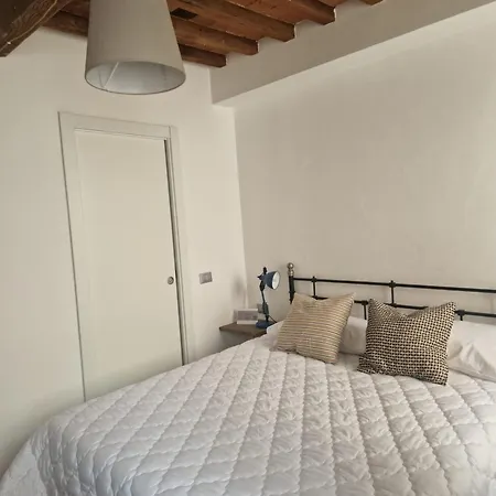 Duomohome1 Gasthof Pietrasanta